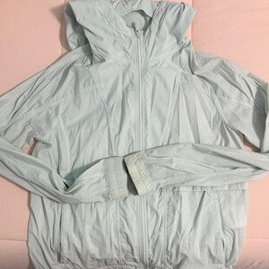 Lululemon windbreaker